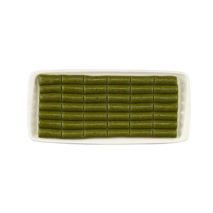 //mahireeyvallah.myshopify.com/cdn/shop/files/antep-fistigi-ezmesi-11_684x752.jpg?v=1698131271